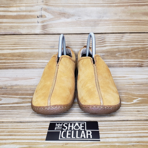 Born Shoes Women’s W1241 Slip On Split Toe Leather Shoes - Picture 2 of 11